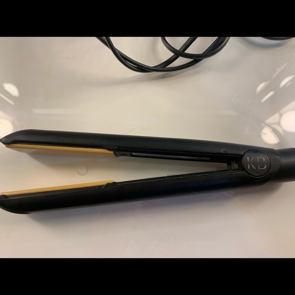 Kenneth Bernard 1” Flat Iron - Picture 4 of 5